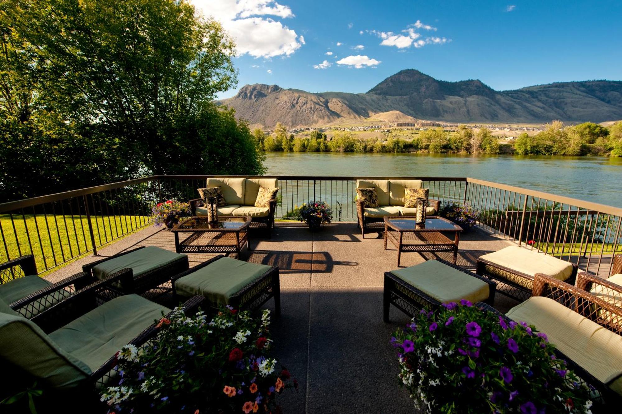 Riverland Inn & Suites Kamloops Exterior foto
